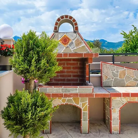 Gjoni * Limenas (Thasos)