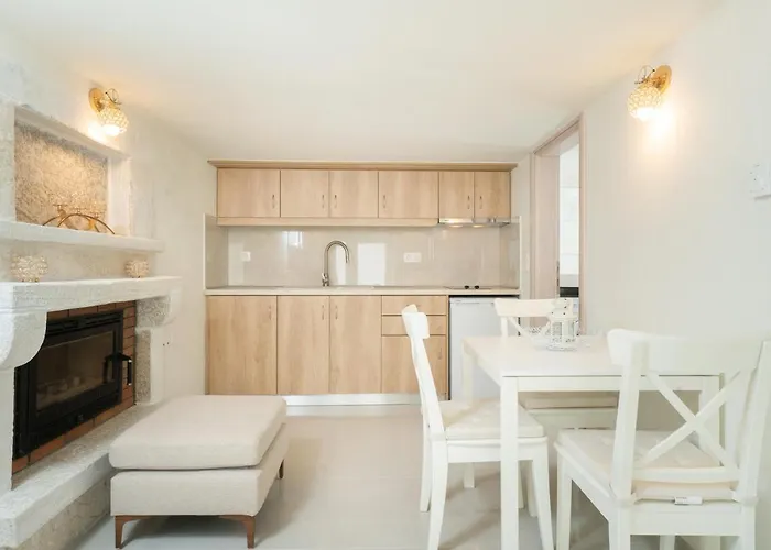 Gjoni * Limenas (Thasos)